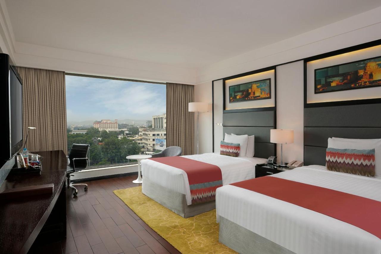 Crowne Plaza Pune City Centre By Ihg Exterior foto