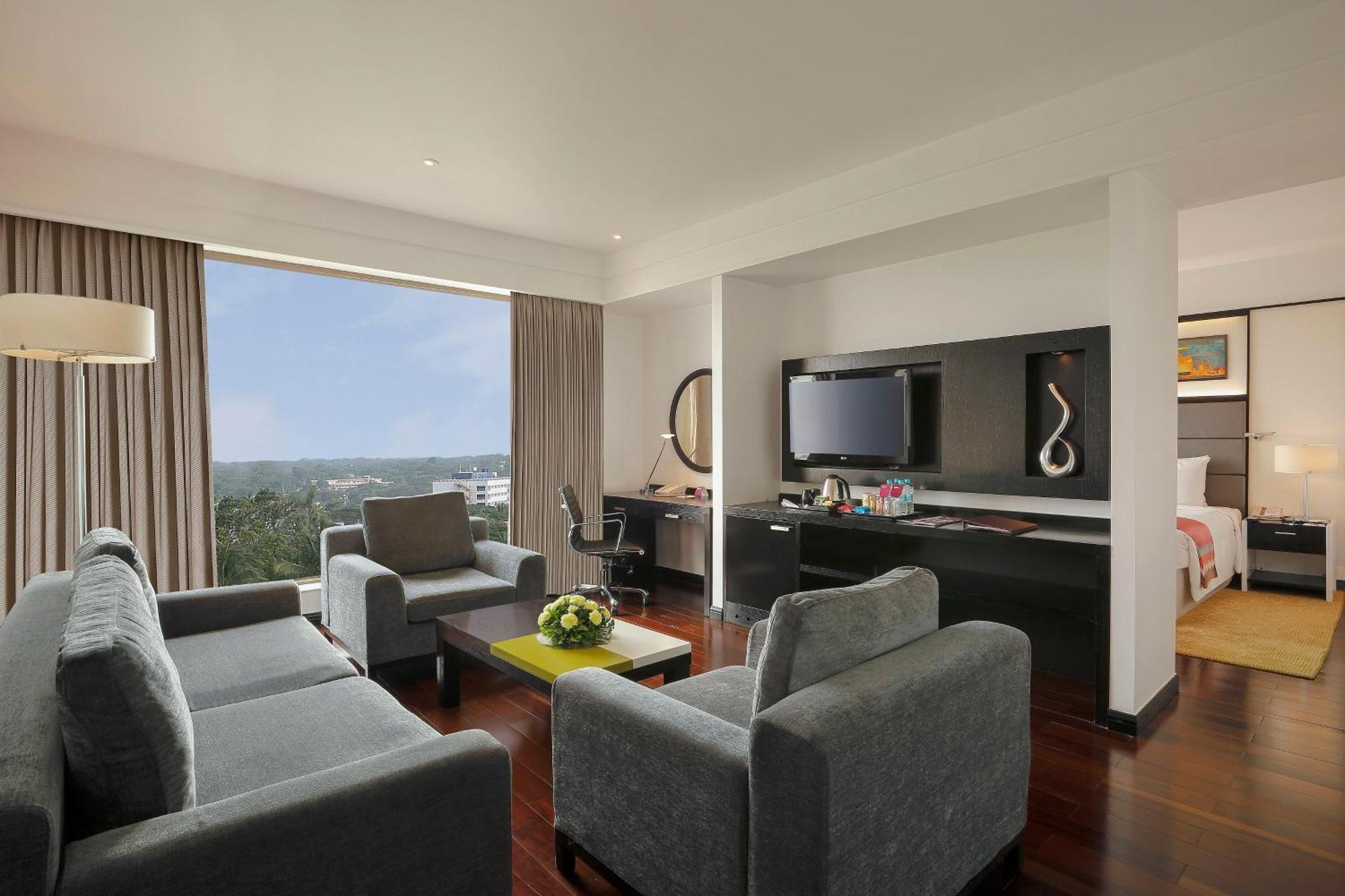 Crowne Plaza Pune City Centre By Ihg Exterior foto