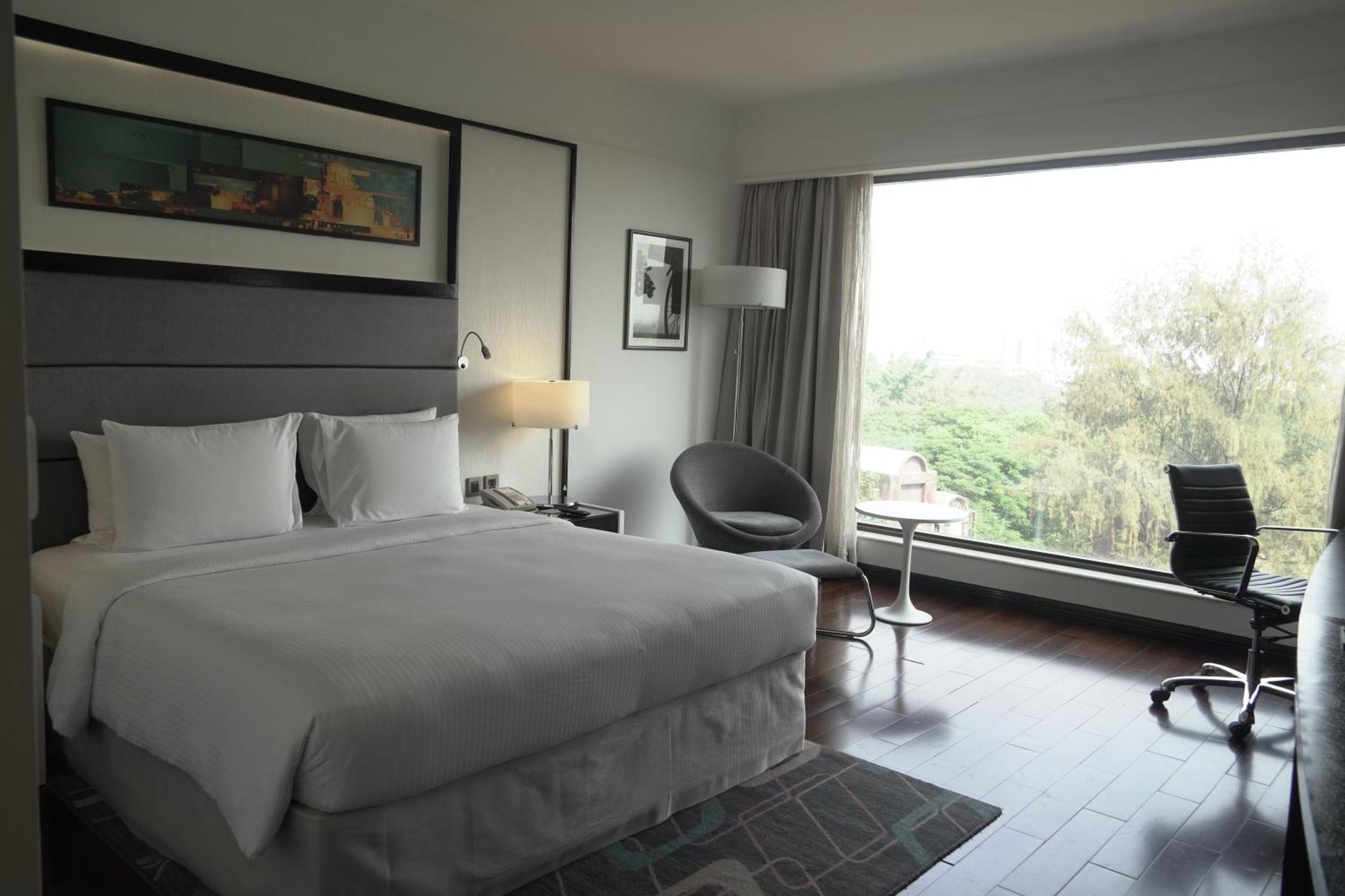 Crowne Plaza Pune City Centre By Ihg Exterior foto